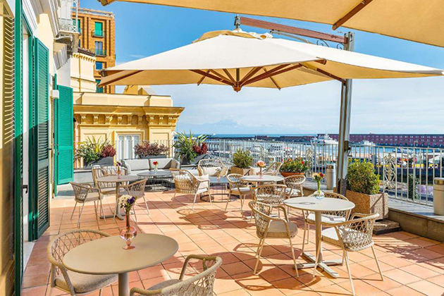 Mercure Napoli Centro Angioino in Napels