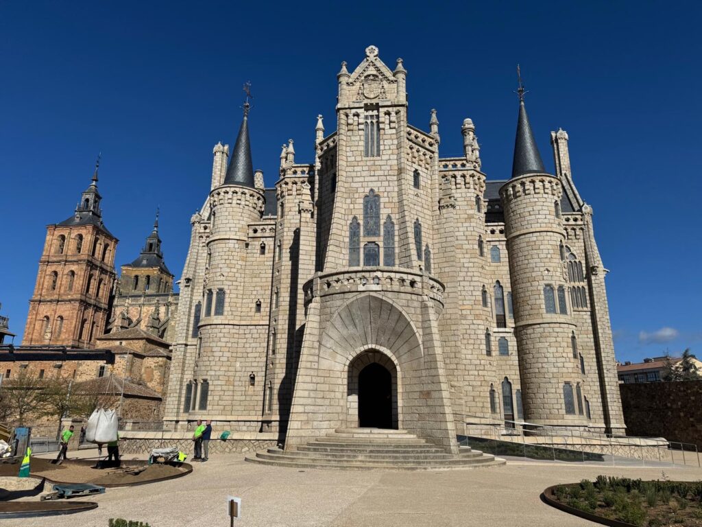 Palacio Episcopal de Astorga