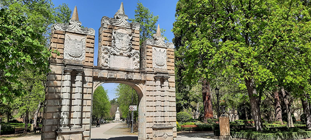 Poort van Taconera in Pamplona
