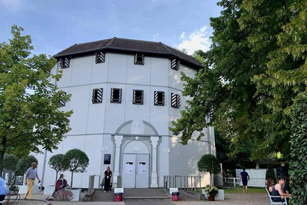 Globe Theater in Neuss